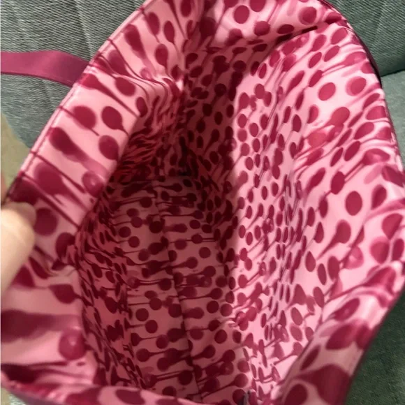 Clinique x Jonathan Cohen Tote & Matching Cosmetic Bag – NWT - Picture 3 of 5